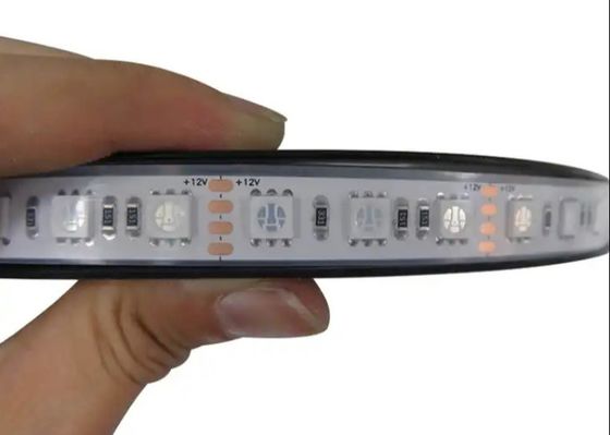 Extérieur étanche à l'eau 12V LED RGB Strip Light Smd5050 Changement de couleur