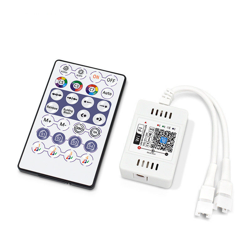 Contrôle magique intelligent d'APPLI de Wifi de contrôleur de la couleur LED de C.C 5V avec la radio de 2.4G rf