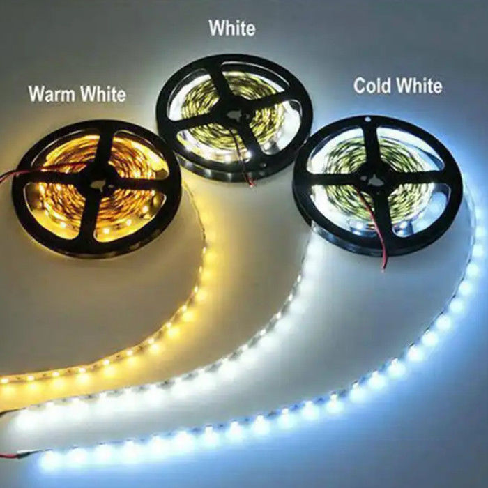 14.4W/m bande lumineuse monocouleur LED 12V tension continue pour chambres et bureaux